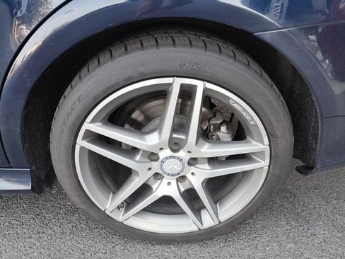 Used 2015 Mercedes-Benz E 400 Sedan image 21