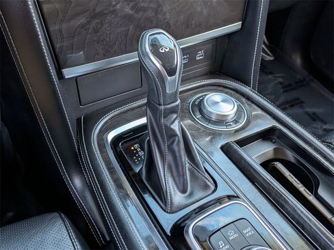 Used 2024 INFINITI QX80 Luxe image 15