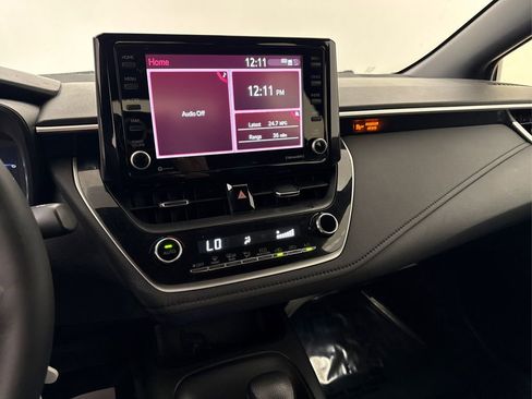 Used 2022 Toyota Corolla SE FWD image 29