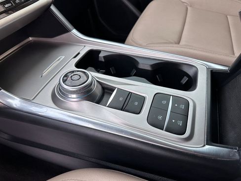 Used 2015 Ford Transit Connect XLT image 13