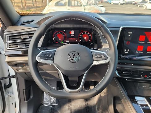 New 2025 Volkswagen Atlas Cross Sport SEL AWD/4WD image 16