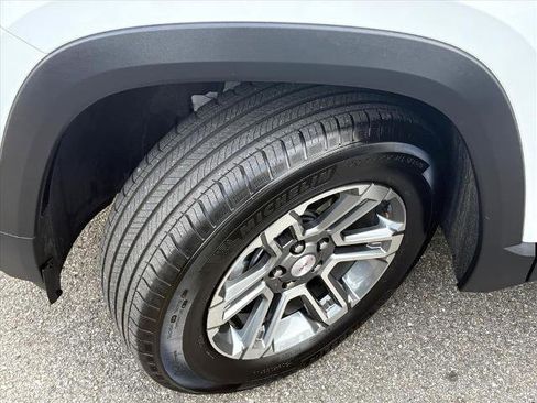 Certified 2025 GMC Terrain Elevation image 24