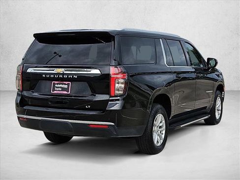 Used 2024 Chevrolet Suburban LT AWD/4WD image 5