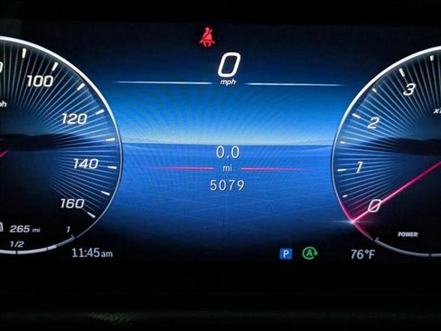Used 2025 Mercedes-Benz GLB 250 image 10