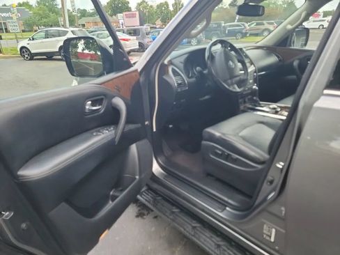 Used 2020 Nissan Armada SL w/ Premium Package AWD/4WD image 9