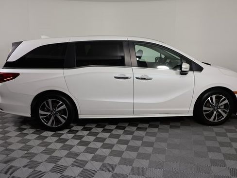 Used 2023 Honda Odyssey Touring image 9
