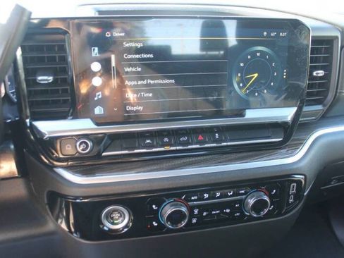 Used 2022 Chevrolet Silverado 1500 LT image 21