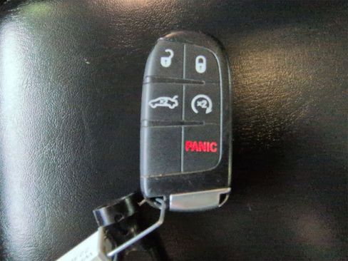 Used 2016 Chrysler 300 Touring w/ Limited Group image 38