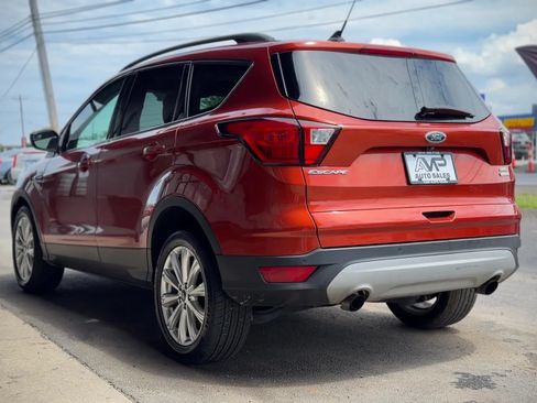 Used 2019 Ford Escape SEL FWD image 4