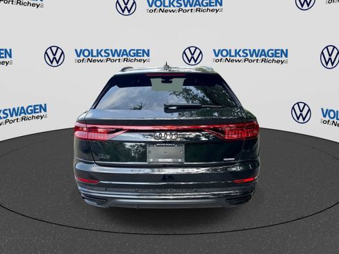 Used 2022 Audi Q8 Prestige w/ Prestige Package AWD/4WD image 13