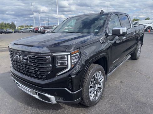 Used 2023 GMC Sierra 1500 Denali Ultimate AWD/4WD image 15