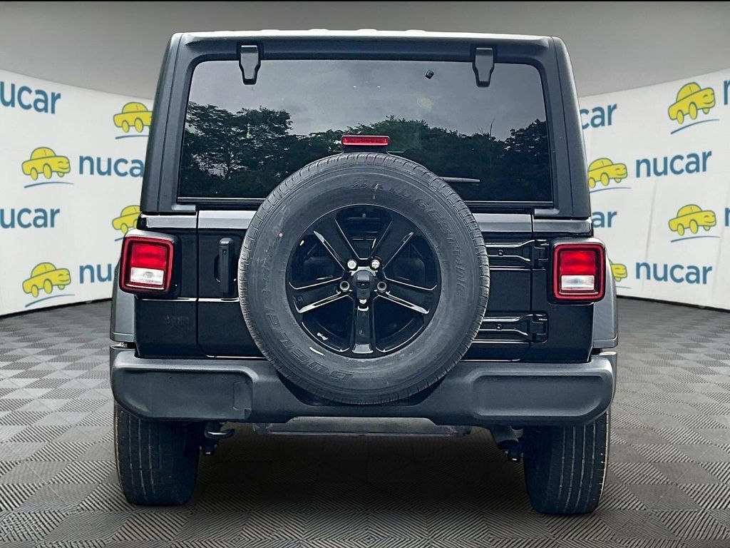 Used 2022 Jeep Wrangler Unlimited Sport AWD/4WD image 5