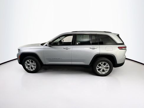 Used 2023 Jeep Grand Cherokee Limited AWD/4WD image 8