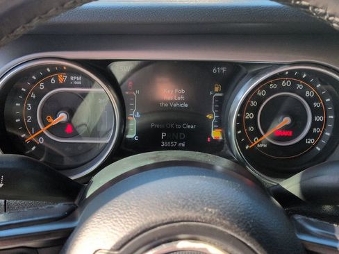 Certified 2020 Jeep Gladiator Sport w/ Quick Order Package 24S image 16