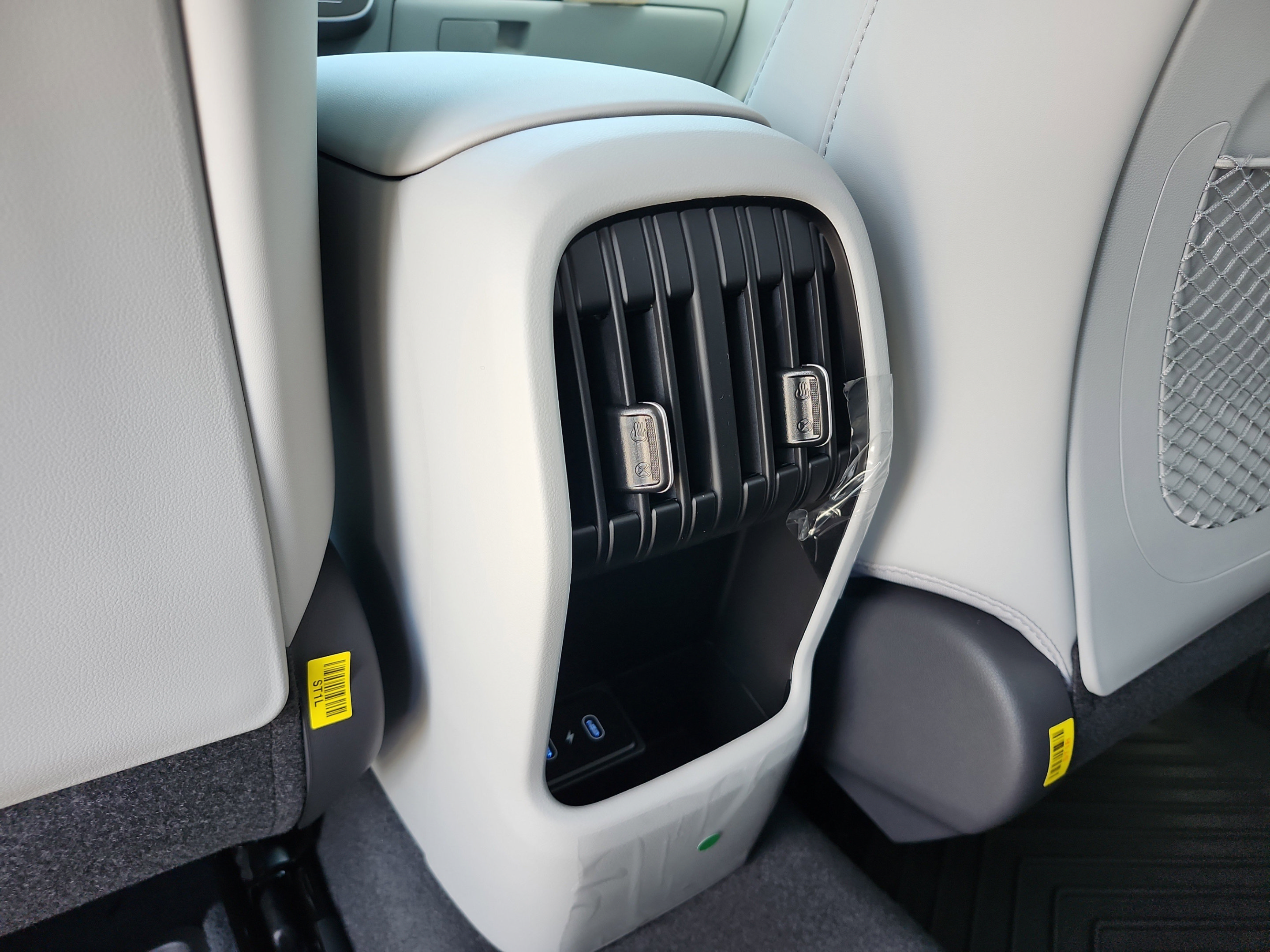 Certified 2026 Hyundai Kona SEL Premium FWD image 17