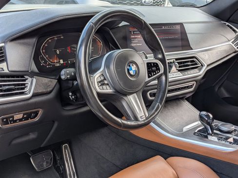 Used 2021 BMW X5 sDrive40i w/ M Sport Package RWD image 4