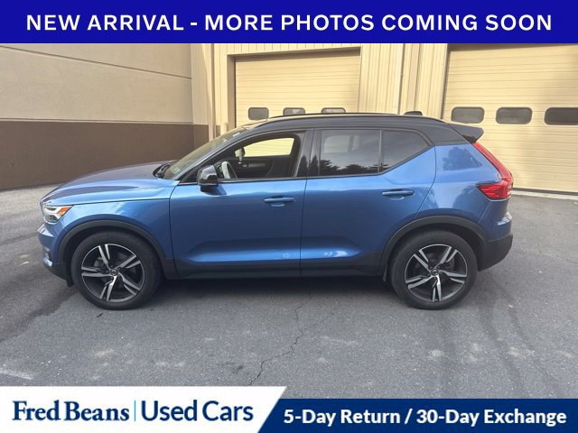 Used 2021 Volvo XC40 T5 R-Design w/ Climate Package AWD/4WD image 1