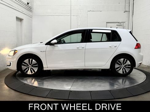 Used 2016 Volkswagen e-Golf SE w/ DC Fast Charging Package FWD image 6