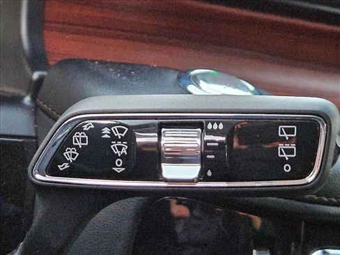 Used 2023 Lincoln Aviator Reserve w/ Equipment Group 201A image 16