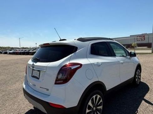Certified 2022 Buick Encore Preferred w/ Safety Package AWD/4WD image 5