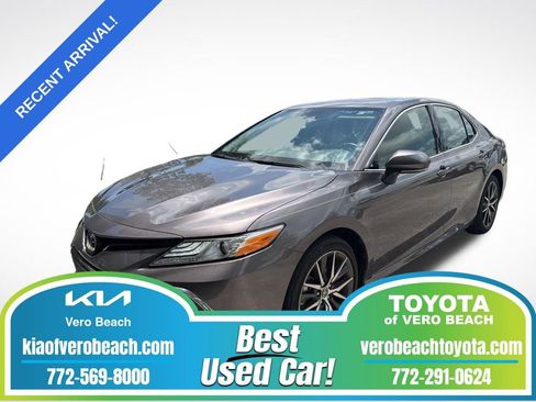 Used 2023 Toyota Camry XLE FWD image 1