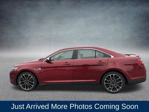 Used 2018 Ford Taurus Limited w/ Driver Assist Package image 3