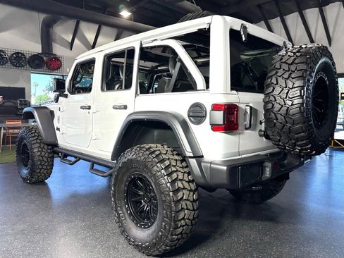 Used 2022 Jeep Wrangler Unlimited Rubicon 4xe w/ Cold Weather Group image 19