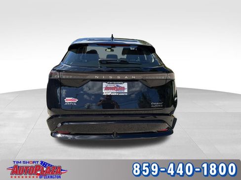 Used 2023 Nissan Ariya AWD image 5