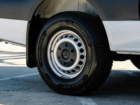 Used 2019 Mercedes-Benz Sprinter 144 Cargo w/ Driver Convenience Package image 38