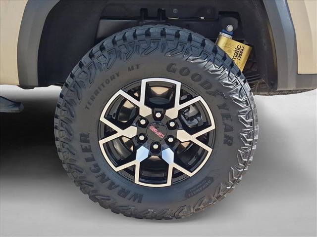 Used 2024 GMC Canyon AT4X AWD/4WD image 24