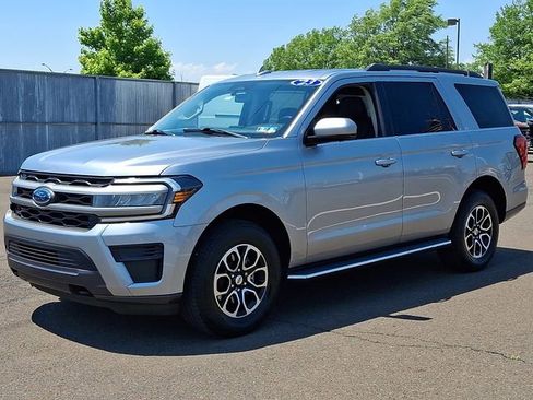 Certified 2023 Ford Expedition XLT AWD/4WD image 3