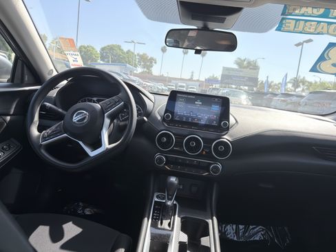 Used 2023 Nissan Sentra SV FWD image 18