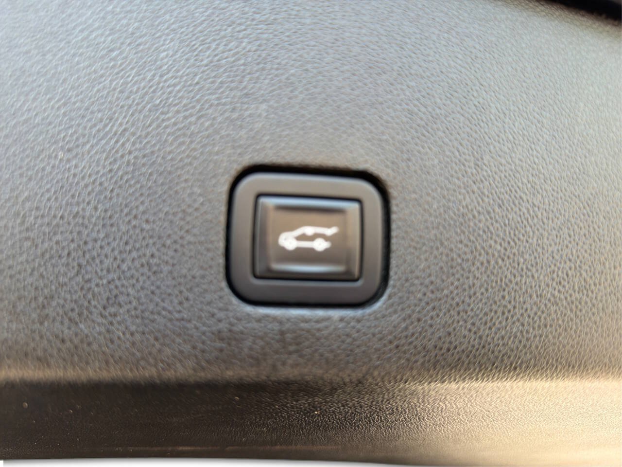 Used 2023 Cadillac XT6 Sport w/ Technology Package AWD/4WD image 23