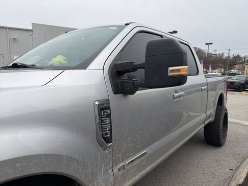 Used 2019 Ford F350 Lariat image 5