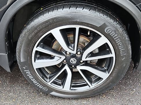 Used 2020 Nissan Rogue SL w/ Premium Package image 8