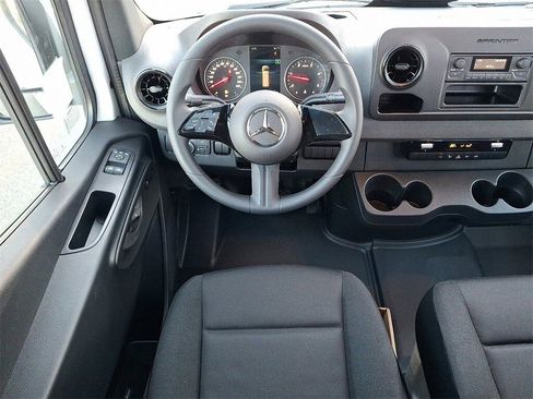 New 2025 Mercedes-Benz Sprinter 3500 image 8