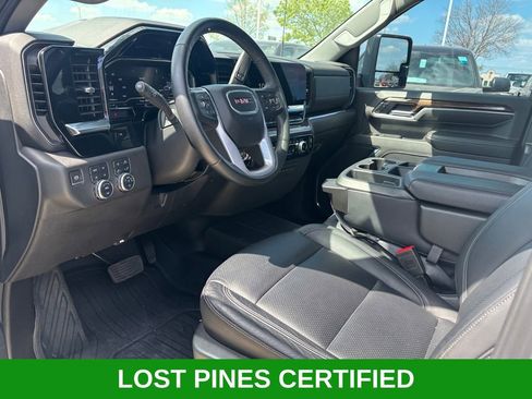 Used 2024 GMC Sierra 3500 SLE w/ SLE Value Package image 6