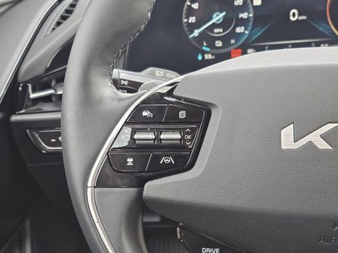 Used 2023 Kia Niro Wind w/ Wind Preserve Package FWD image 24