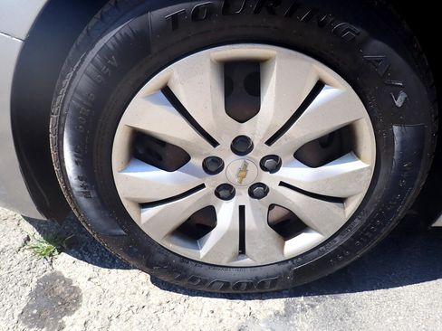 Used 2012 Chevrolet Cruze LS image 24