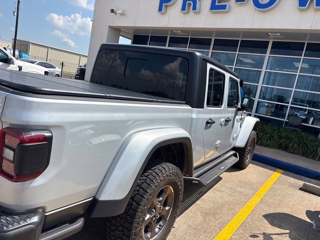 Used 2023 Jeep Gladiator Rubicon w/ LED Lighting Group AWD/4WD image 8