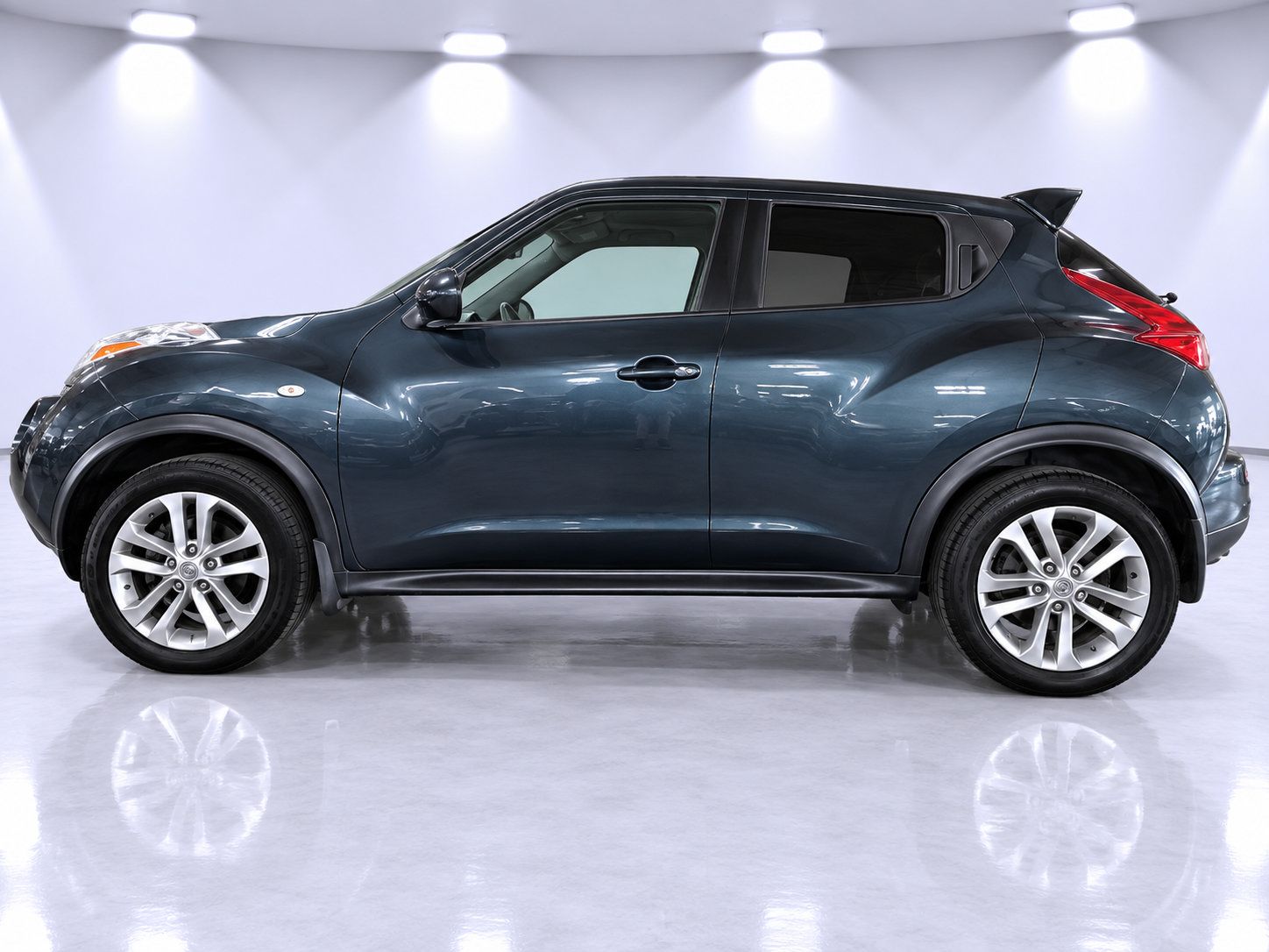 Used 2012 Nissan Juke SL FWD image 4
