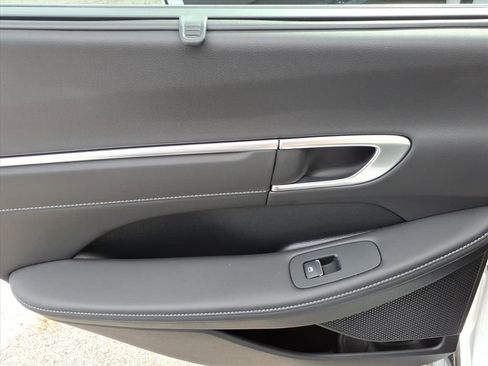 Used 2022 Hyundai Sonata Limited image 33