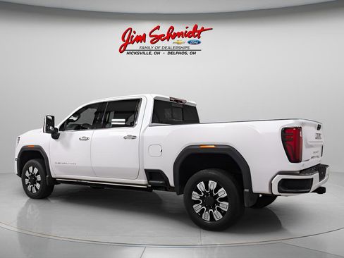 Used 2024 GMC Sierra 2500 Denali w/ Denali Reserve Package AWD/4WD image 4