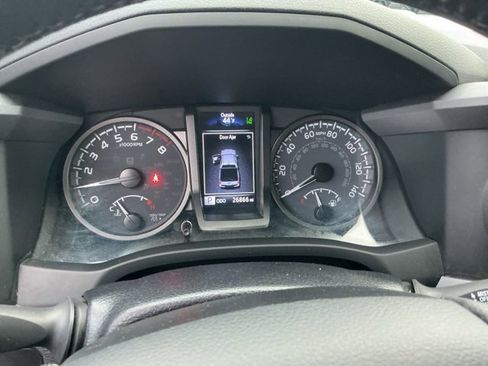 Used 2023 Toyota Tacoma TRD Sport image 13