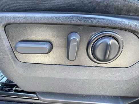 Certified 2022 Chevrolet Silverado 1500 Custom Trail Boss w/ Safety Confidence Package image 30