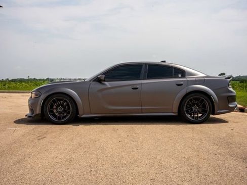Used 2020 Dodge Charger Scat Pack w/ Plus Group RWD image 4