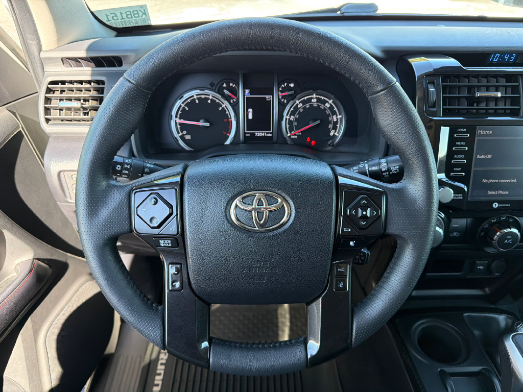 Used 2020 Toyota 4Runner TRD Off-Road Premium w/ Moonroof Package AWD/4WD image 23