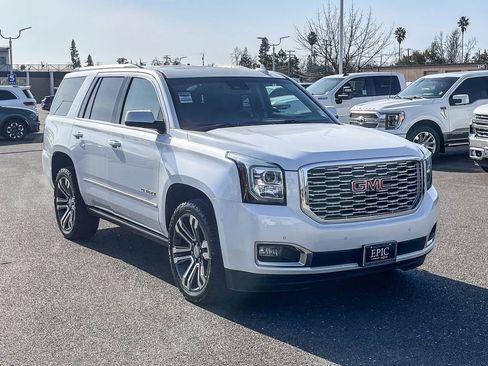 Used 2019 GMC Yukon Denali w/ Denali Ultimate Package image 5