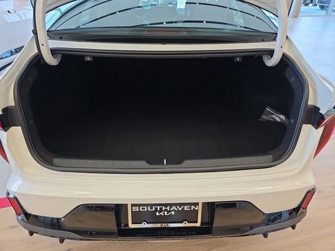 New 2026 Kia K4 GT-Line image 4