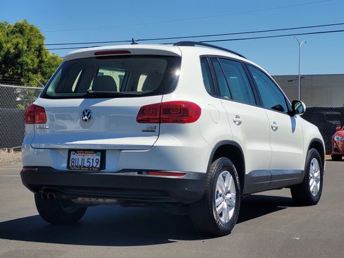 Used 2016 Volkswagen Tiguan S AWD/4WD image 4